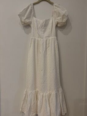 Lulu's White Eyelet Strapless Top